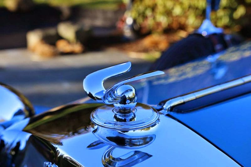 Classic car hood ornament